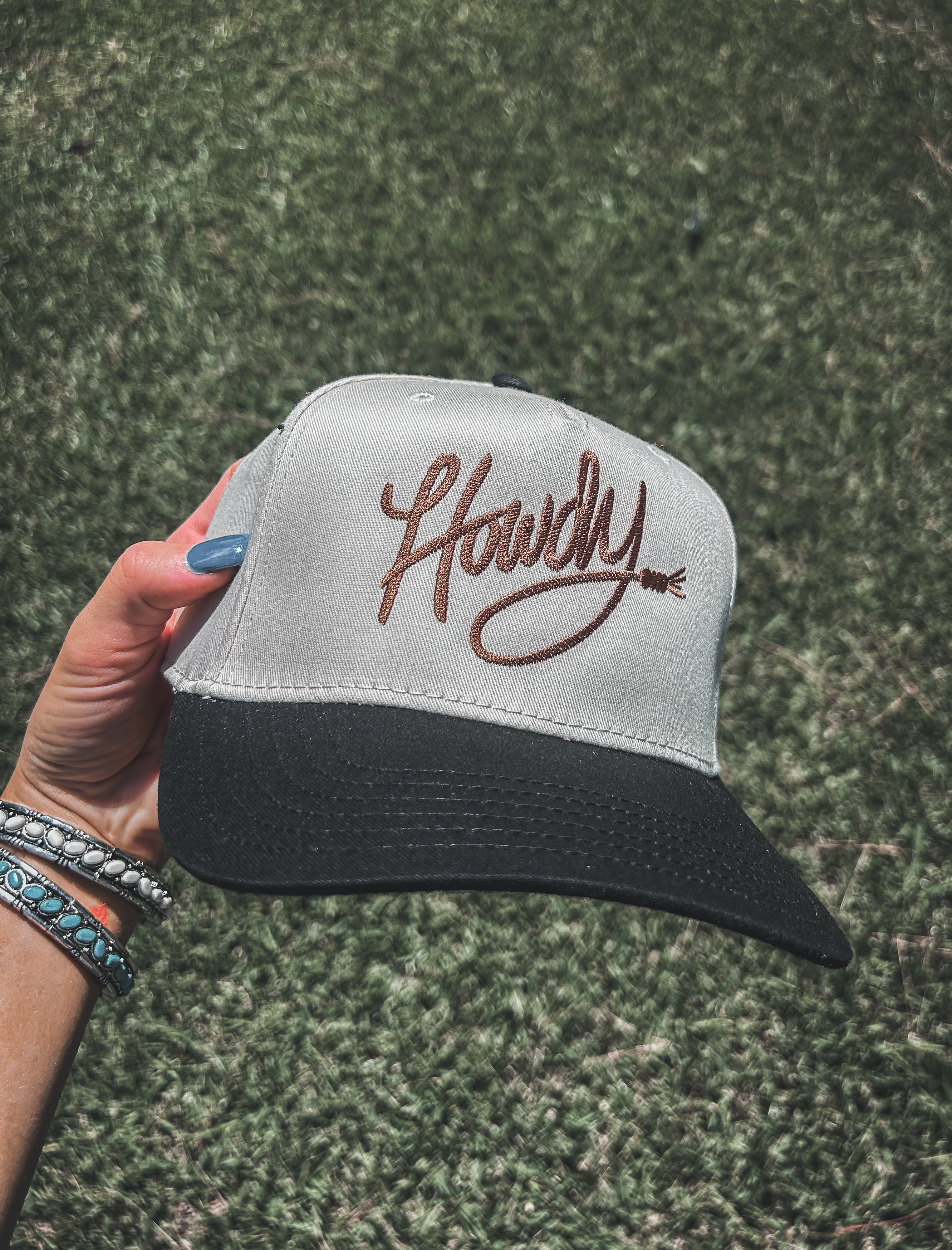 Howdy Two-Tone Trucker Hat
